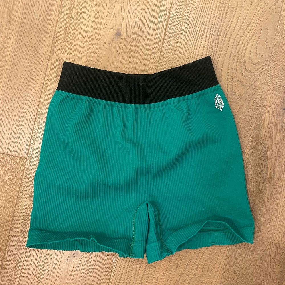 Fp Movement Prajna Short